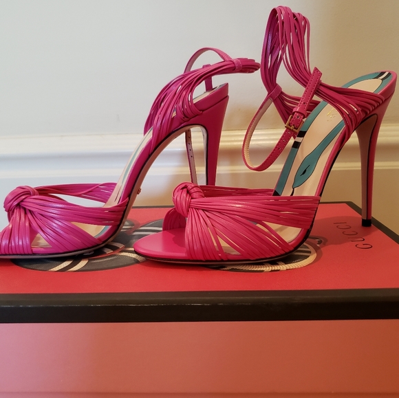 Gucci Heels - Picture 2 of 4